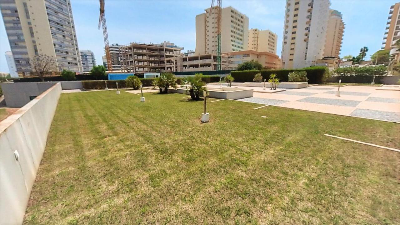 Apartamentos Turisticos Rocha Tower 15C Портиман Екстериор снимка
