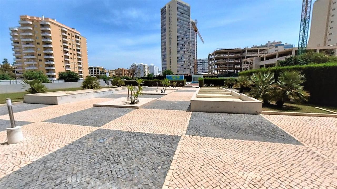 Apartamentos Turisticos Rocha Tower 15C Портиман Екстериор снимка