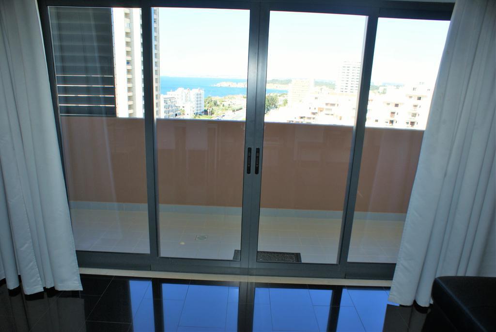 Apartamentos Turisticos Rocha Tower 15C Портиман Екстериор снимка